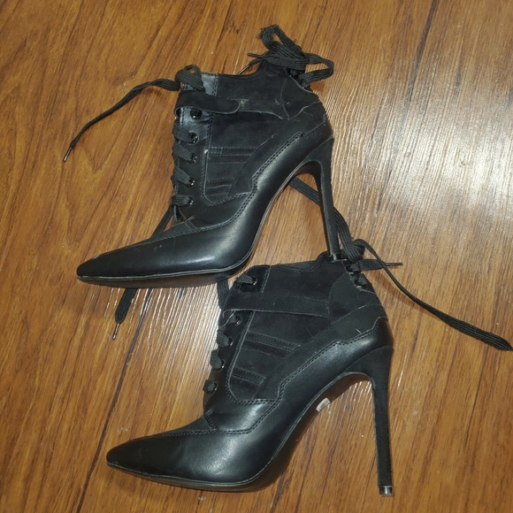 NWT Black Lace Up Stiletto Booties - Picture 4 of 7
